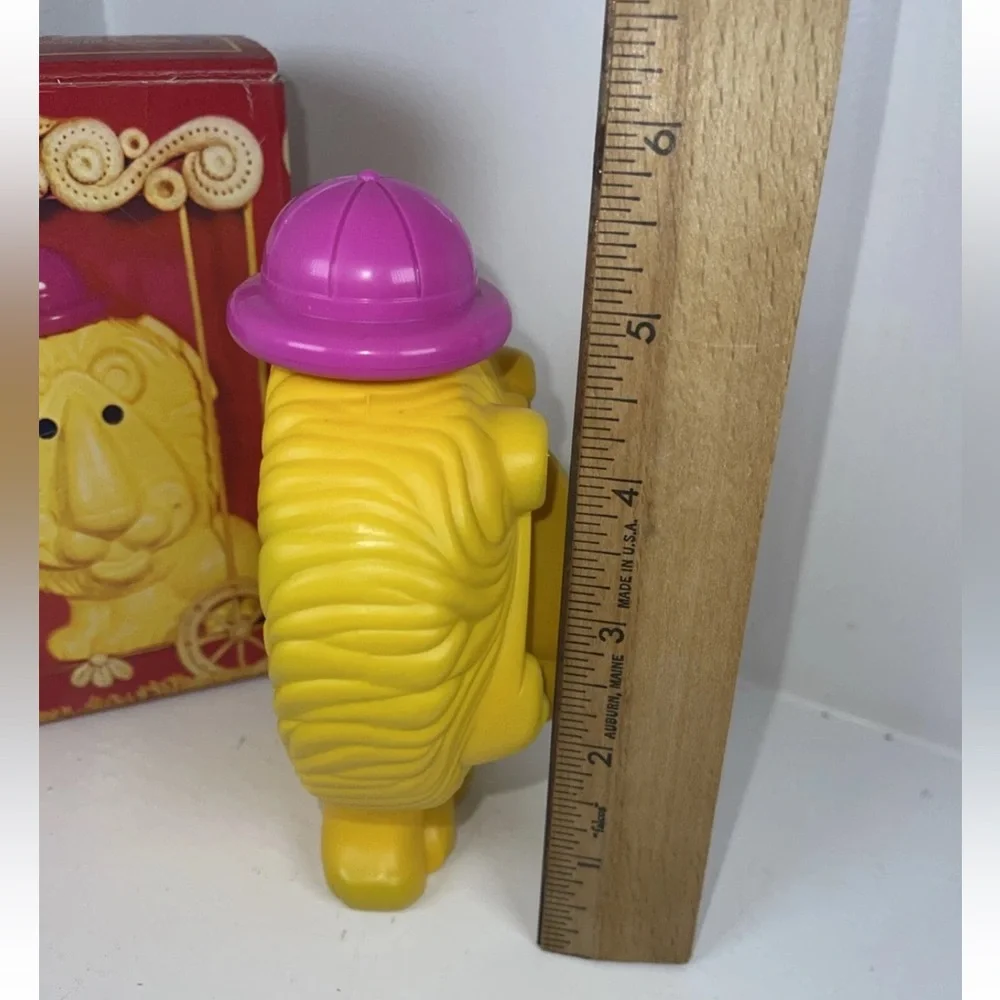 🆕Avon Vintage‎ 1974 NOS boxed “Loveable Leo” Lion shampoo/ plastic bank kitschy